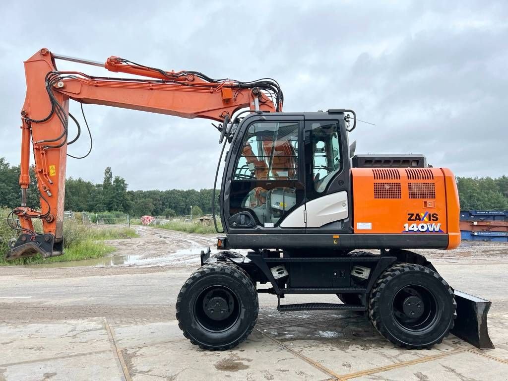 Mobilbagger типа Hitachi ZX140W-6 - Excellent Condition / Low Hours, Gebrauchtmaschine в Veldhoven (Фотография 1)