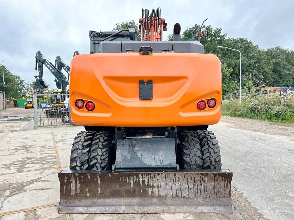 Mobilbagger van het type Hitachi ZX140W-6 - Excellent Condition / Low Hours, Gebrauchtmaschine in Veldhoven (Foto 4)