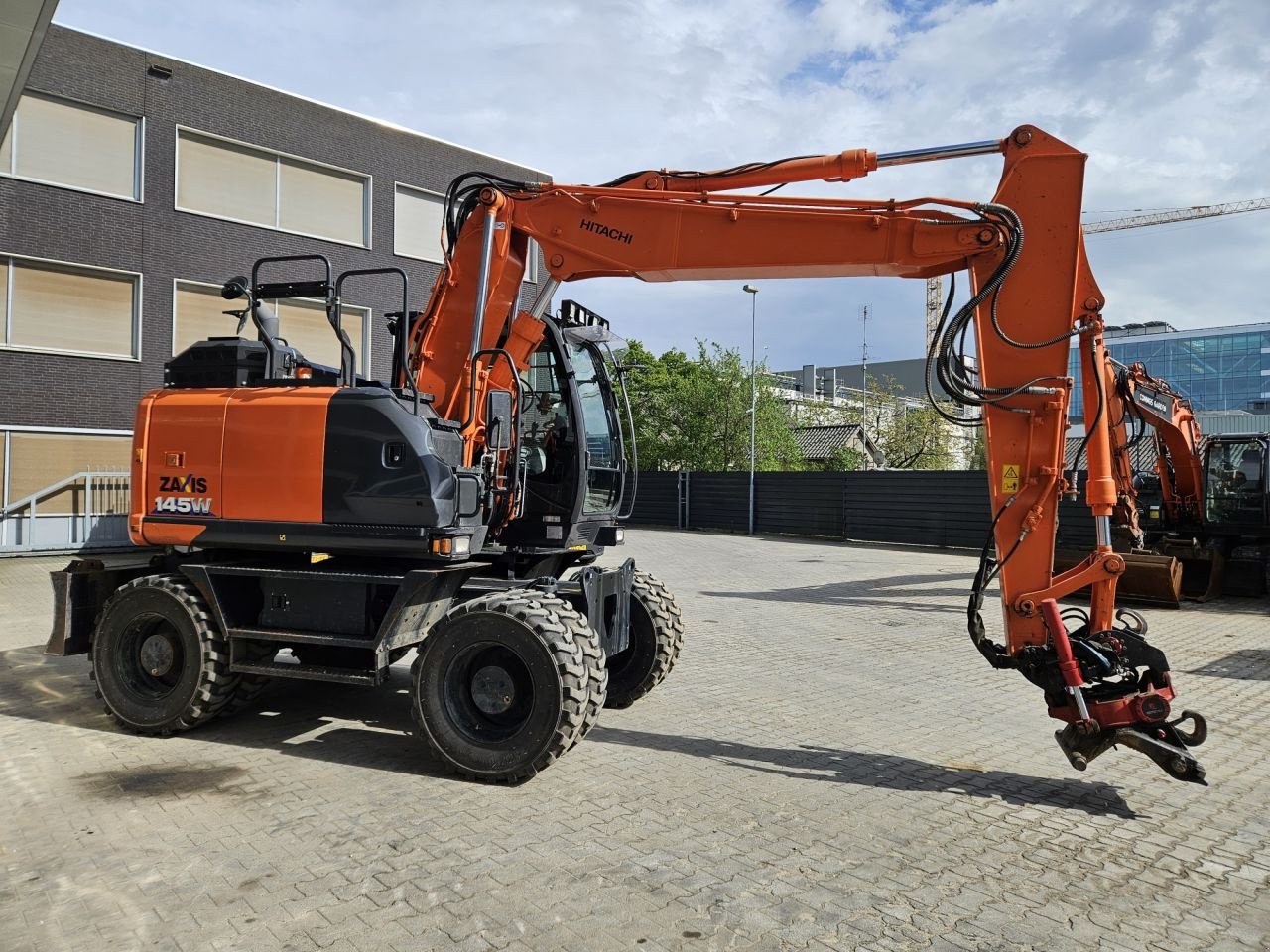 Mobilbagger van het type Hitachi ZX145W-6, Gebrauchtmaschine in Veldhoven (Foto 2)