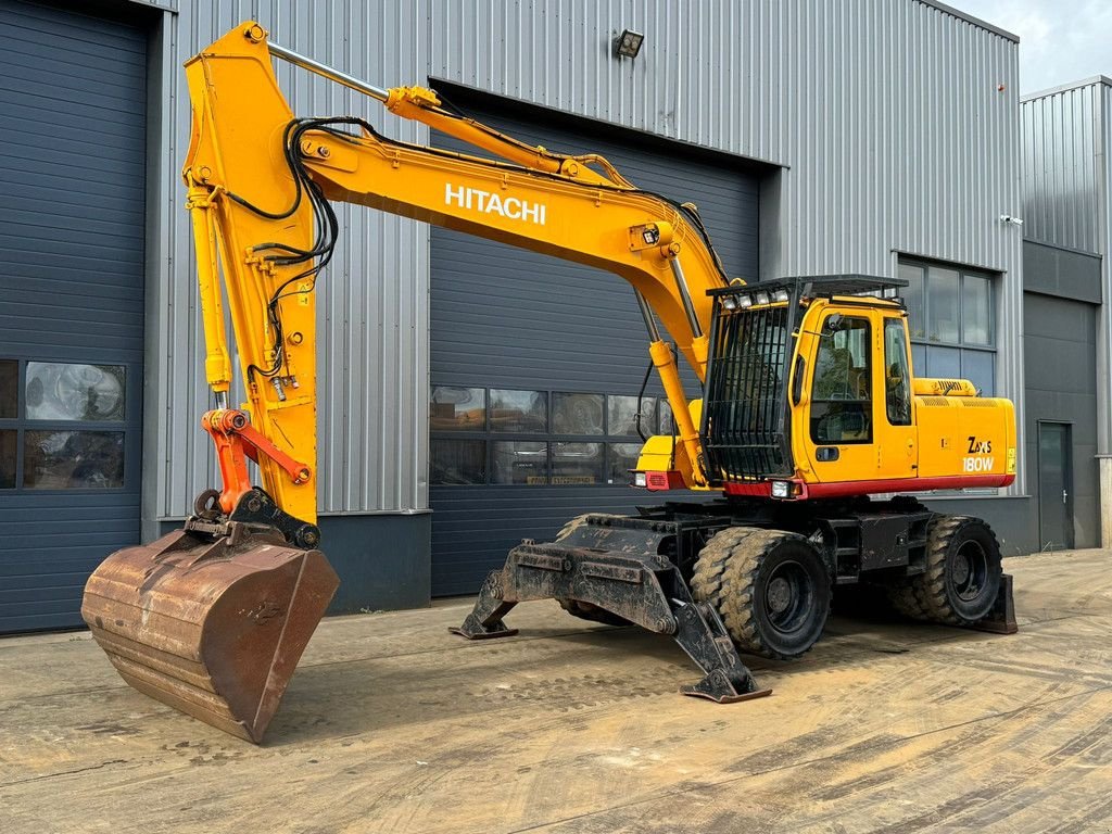 Mobilbagger van het type Hitachi ZX180W, Gebrauchtmaschine in Velddriel (Foto 3)