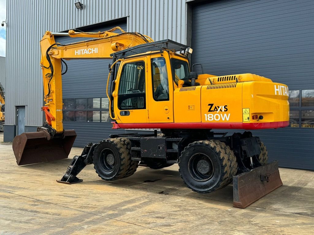 Mobilbagger van het type Hitachi ZX180W, Gebrauchtmaschine in Velddriel (Foto 2)