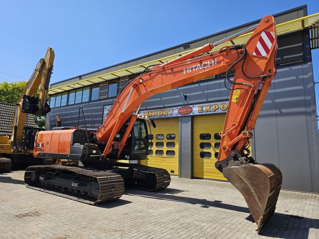 Mobilbagger Türe ait Hitachi ZX250LC-5B, Gebrauchtmaschine içinde Krabbendijke (resim 7)