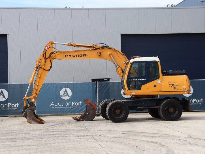 Mobilbagger des Typs Hyundai 130W-3, Gebrauchtmaschine in Antwerpen (Bild 1)