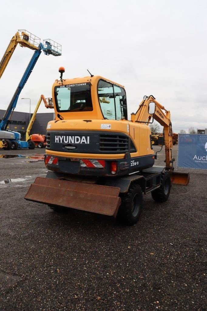 Mobilbagger du type Hyundai 55W-9, Gebrauchtmaschine en Antwerpen (Photo 7)