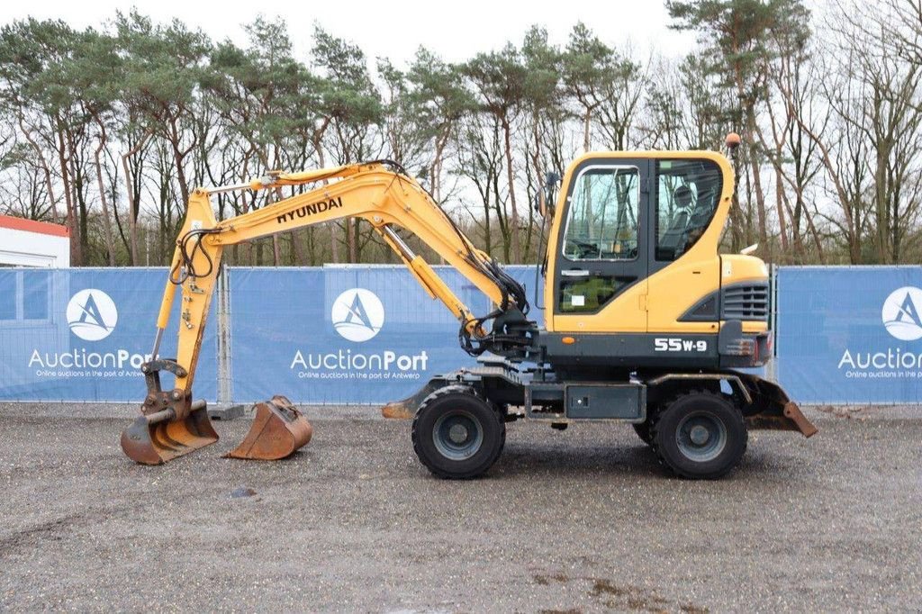 Mobilbagger typu Hyundai 55W-9, Gebrauchtmaschine v Antwerpen (Obrázok 2)