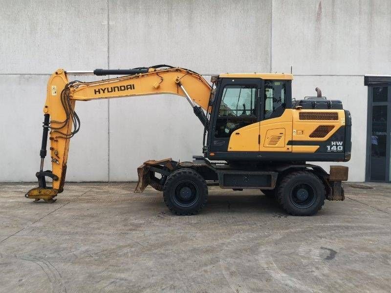 Mobilbagger des Typs Hyundai HW140, Gebrauchtmaschine in Antwerpen (Bild 1)