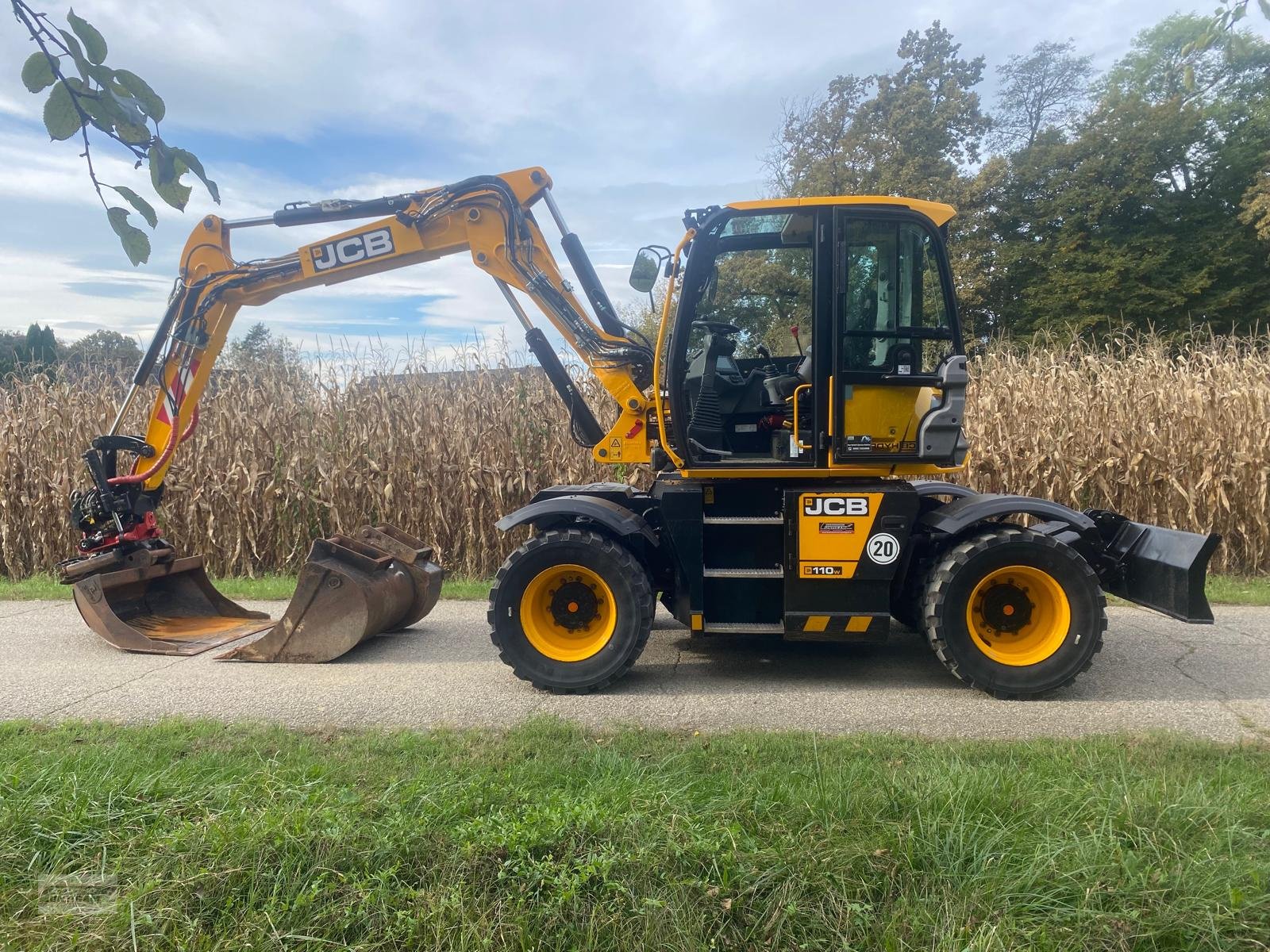 Mobilbagger van het type JCB HD 110 WT 4F, Gebrauchtmaschine in Deutsch - Goritz (Foto 1)