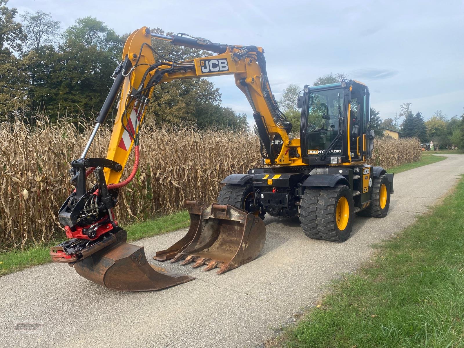 Mobilbagger du type JCB HD 110 WT 4F, Gebrauchtmaschine en Deutsch - Goritz (Photo 4)