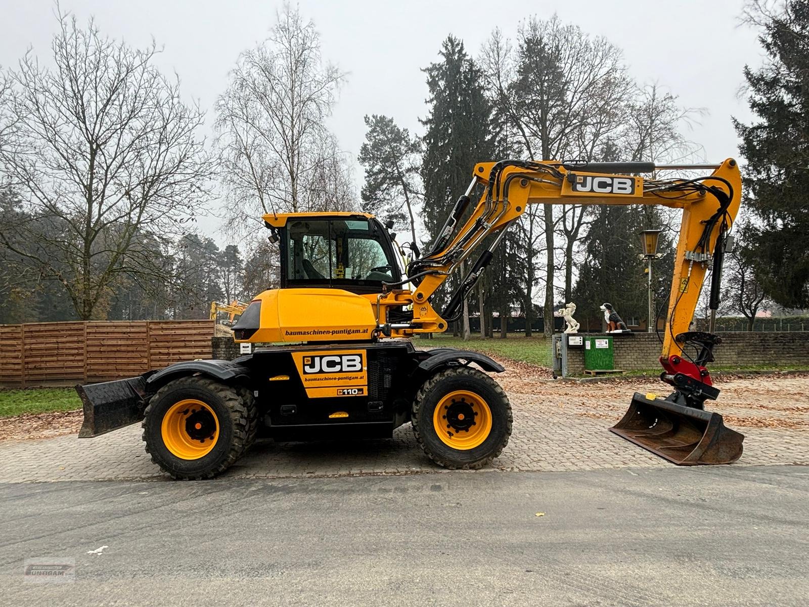 Mobilbagger van het type JCB HD 110 WT 4F, Gebrauchtmaschine in Deutsch - Goritz (Foto 2)