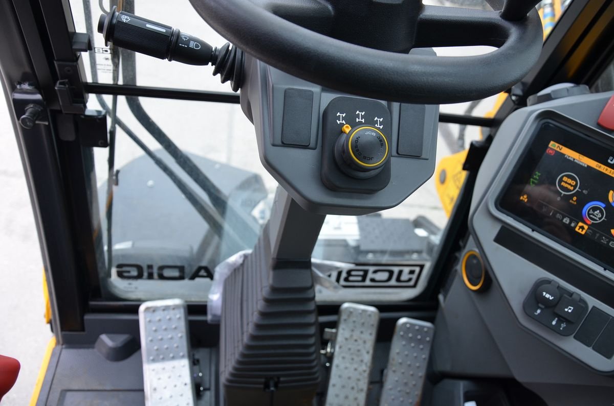 Mobilbagger Türe ait JCB Hydradig 110W, Neumaschine içinde Wien (resim 9)