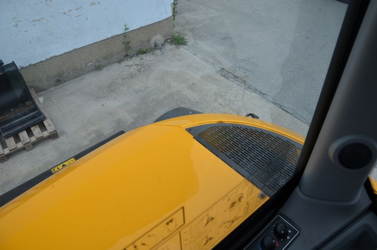 Mobilbagger a típus JCB Hydradig 110W, Neumaschine ekkor: Wien (Kép 11)