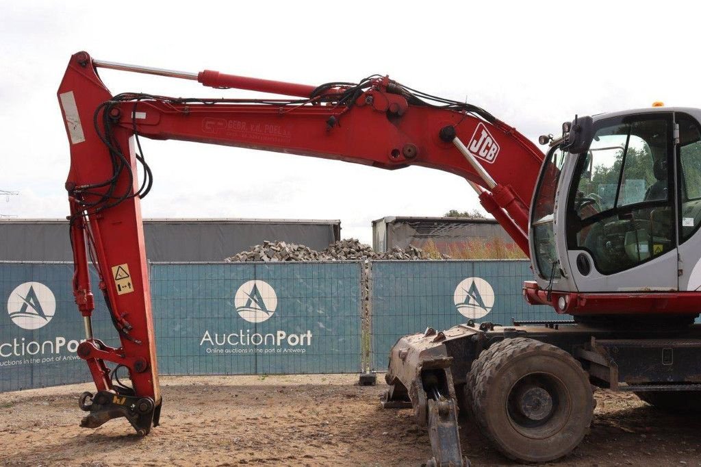 Mobilbagger du type JCB JS 175 W, Gebrauchtmaschine en Antwerpen (Photo 10)