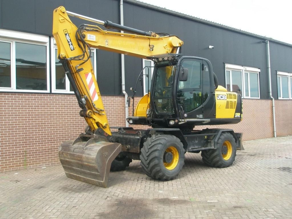 Mobilbagger del tipo JCB JS175W, Gebrauchtmaschine en Barneveld (Imagen 1)