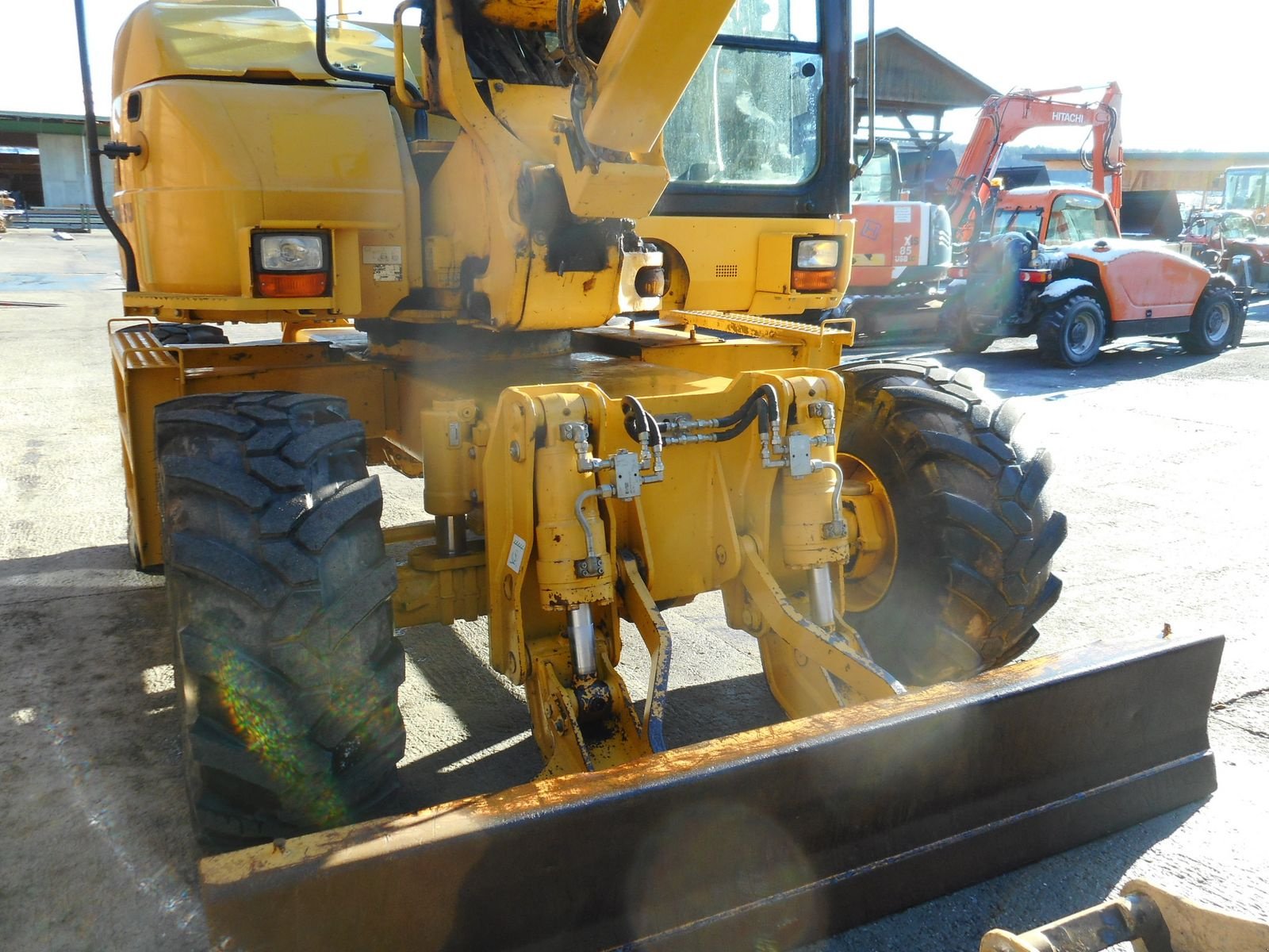 Mobilbagger Türe ait Komatsu PW 118WR-8 VA ( 13,5t ) mit Schild und Pratzen, Gebrauchtmaschine içinde St. Nikolai ob Draßling (resim 14)