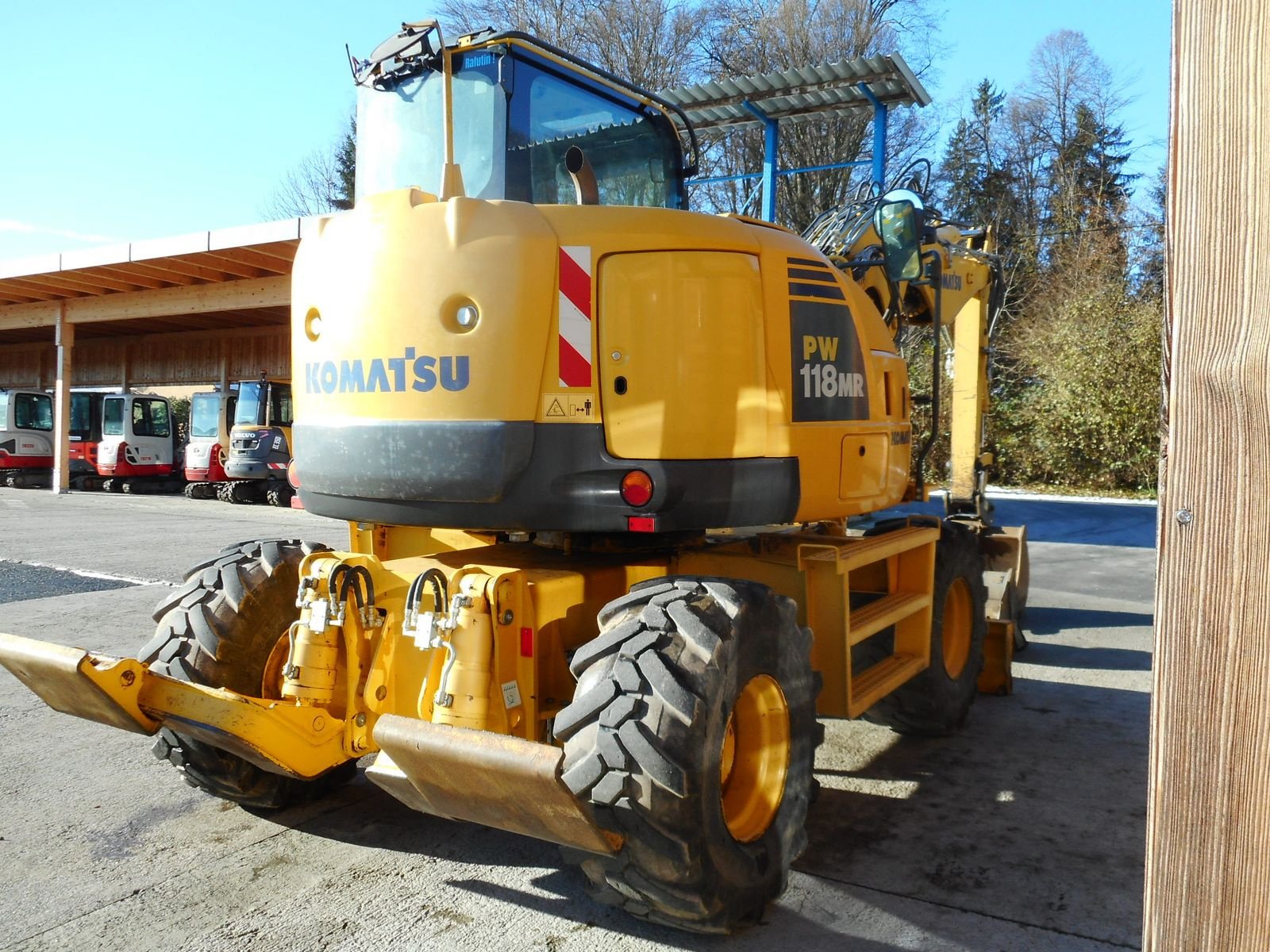 Mobilbagger Türe ait Komatsu PW 118WR-8 VA ( 13,5t ) mit Schild und Pratzen, Gebrauchtmaschine içinde St. Nikolai ob Draßling (resim 4)