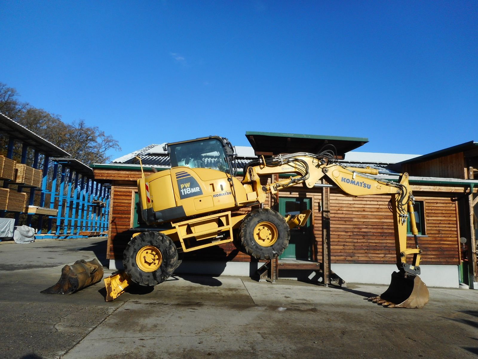 Mobilbagger Türe ait Komatsu PW 118WR-8 VA ( 13,5t ) mit Schild und Pratzen, Gebrauchtmaschine içinde St. Nikolai ob Draßling (resim 21)