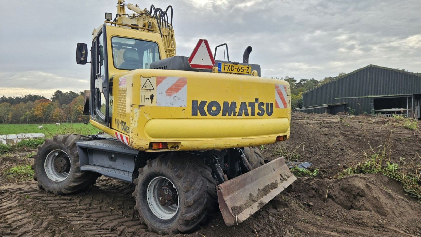 Mobilbagger типа Komatsu PW 150 es graafmachine, Gebrauchtmaschine в Bergen op Zoom (Фотография 3)