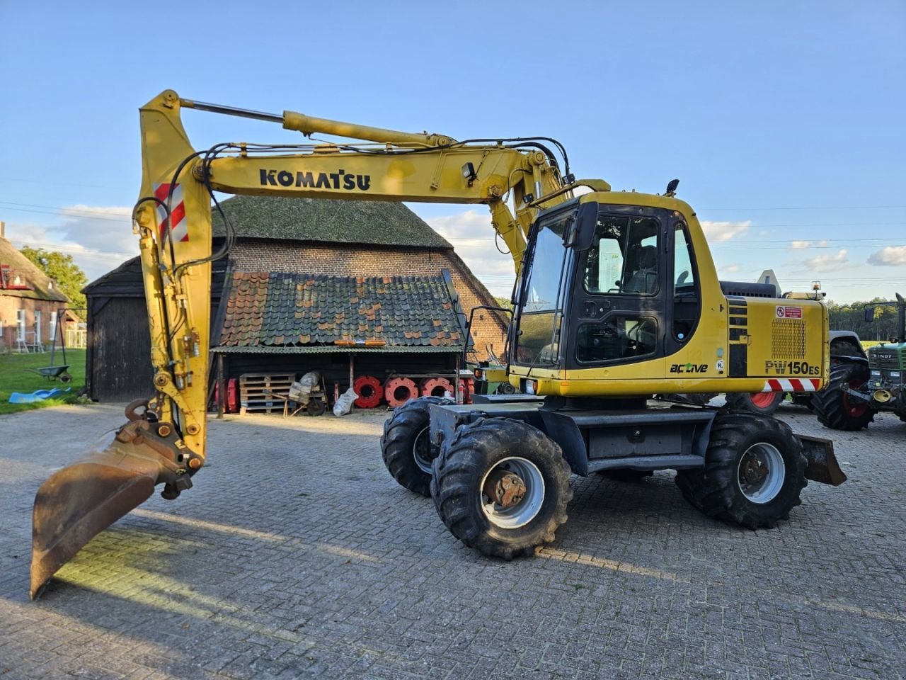 Mobilbagger typu Komatsu PW 150 es, Gebrauchtmaschine w Bergen op Zoom (Zdjęcie 1)