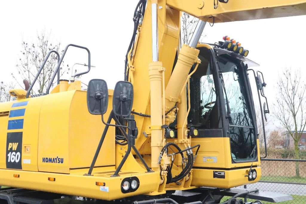 Mobilbagger του τύπου Komatsu PW 160-10 ROTOTILT NEW TIRES, Gebrauchtmaschine σε Marknesse (Φωτογραφία 10)