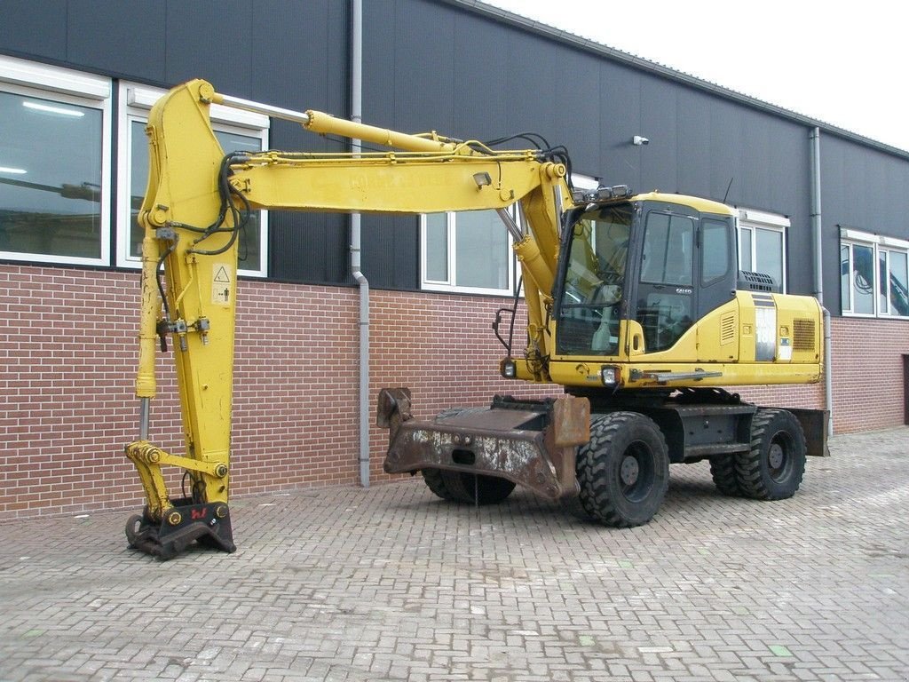 Mobilbagger типа Komatsu PW 180-7, Gebrauchtmaschine в Barneveld (Фотография 1)