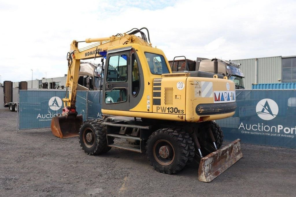 Mobilbagger a típus Komatsu PW130ES-6K, Gebrauchtmaschine ekkor: Antwerpen (Kép 3)