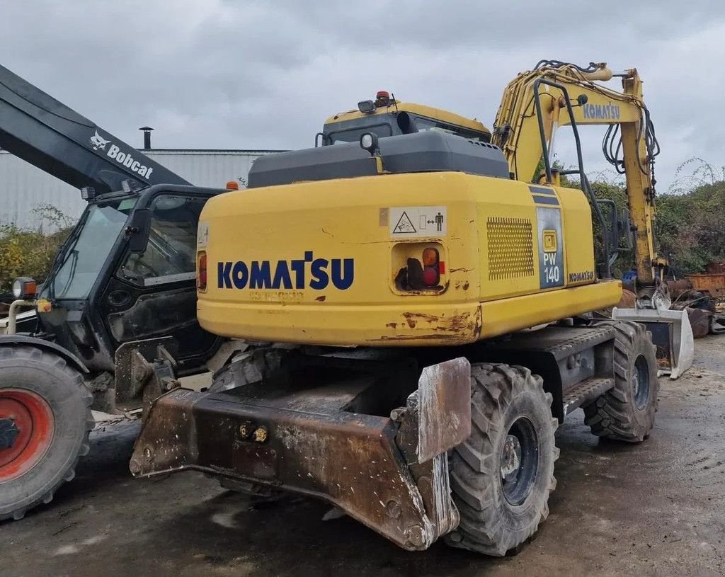 Mobilbagger del tipo Komatsu PW140-7, Gebrauchtmaschine en Wevelgem (Imagen 2)