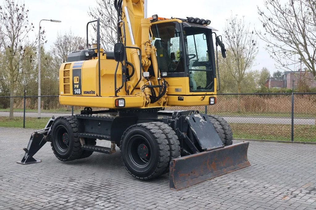 Mobilbagger van het type Komatsu PW148 -8 ROTOTILT BUCKET TRAILER HYDRAULICS, Gebrauchtmaschine in Marknesse (Foto 8)