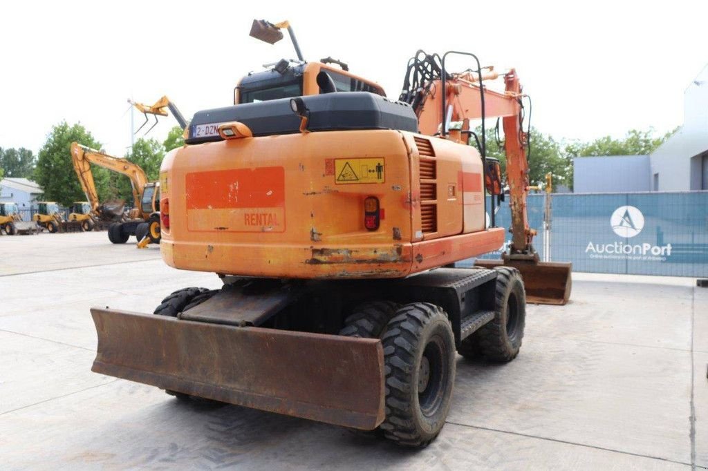 Mobilbagger tipa Komatsu PW148-8, Gebrauchtmaschine u Antwerpen (Slika 7)