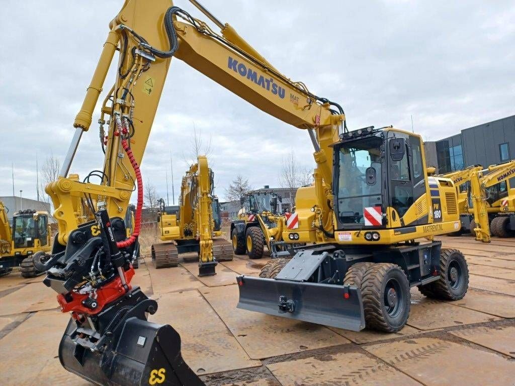 Mobilbagger des Typs Komatsu PW180-11E0, Gebrauchtmaschine in Overijse (Bild 7)