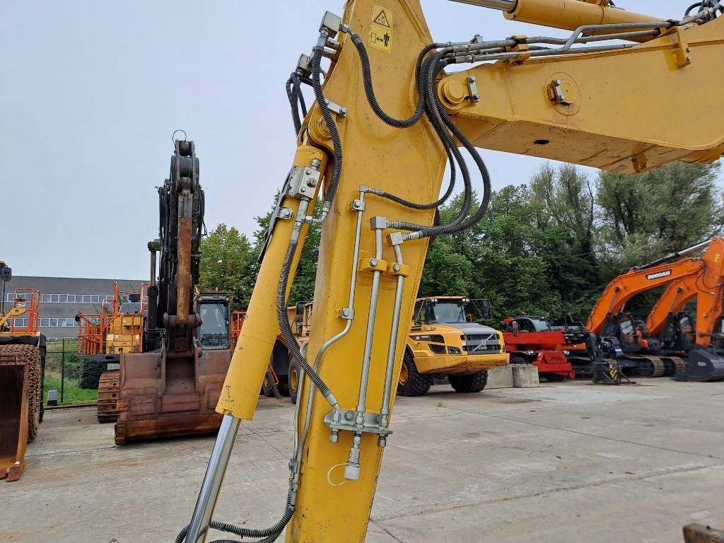 Mobilbagger du type Komatsu PW98-MR10 (5 Buckets + Forks), Gebrauchtmaschine en Stabroek (Photo 9)