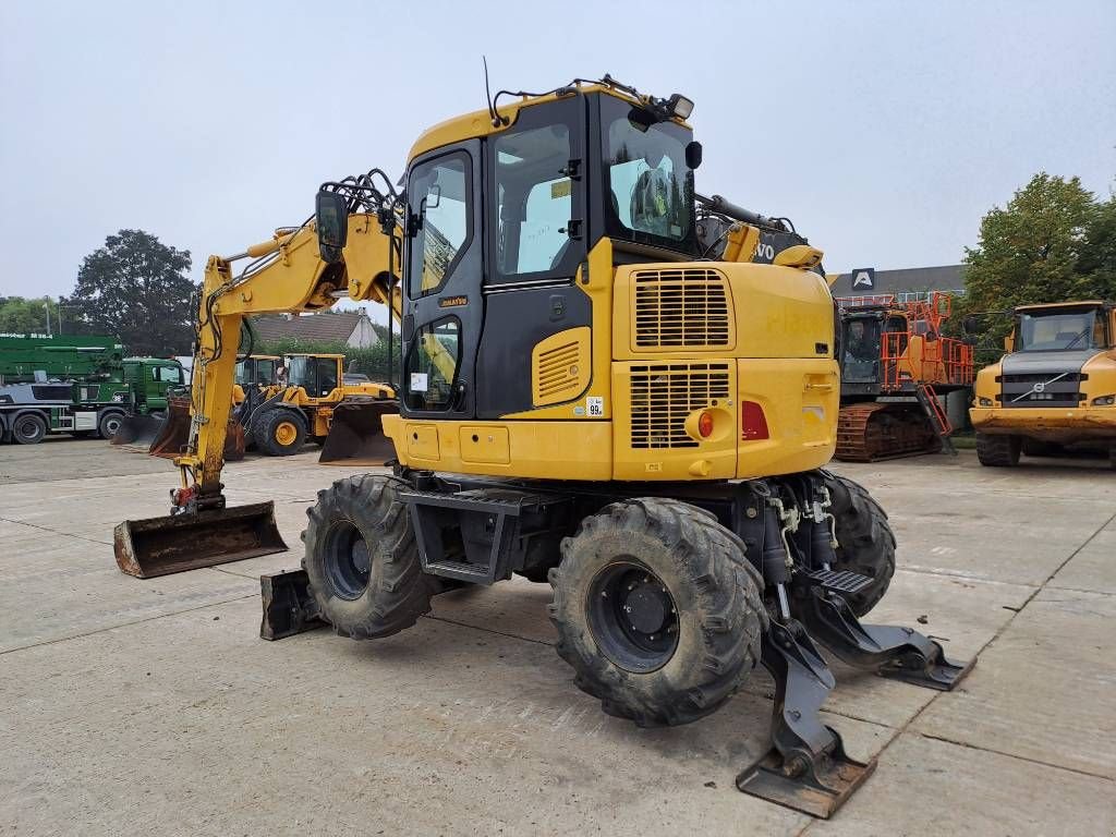 Mobilbagger of the type Komatsu PW98-MR10 (5 Buckets + Forks), Gebrauchtmaschine in Stabroek (Picture 2)