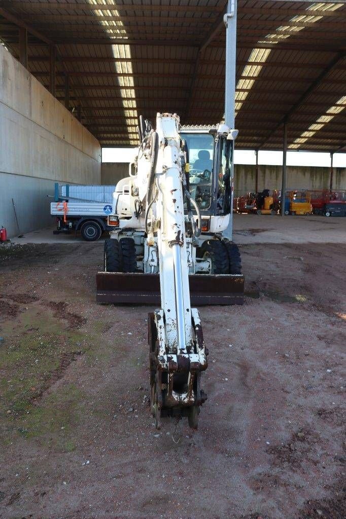 Mobilbagger del tipo Komatsu PW98MR-6, Gebrauchtmaschine en Antwerpen (Imagen 8)