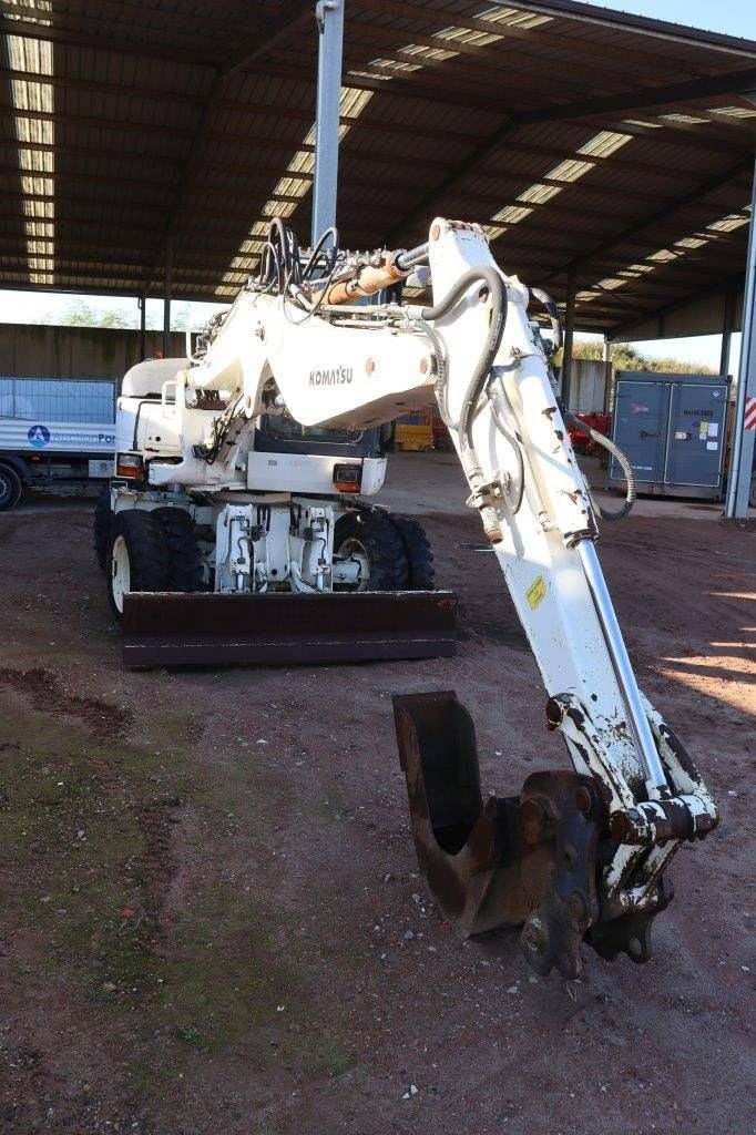 Mobilbagger des Typs Komatsu PW98MR-6, Gebrauchtmaschine in Antwerpen (Bild 7)