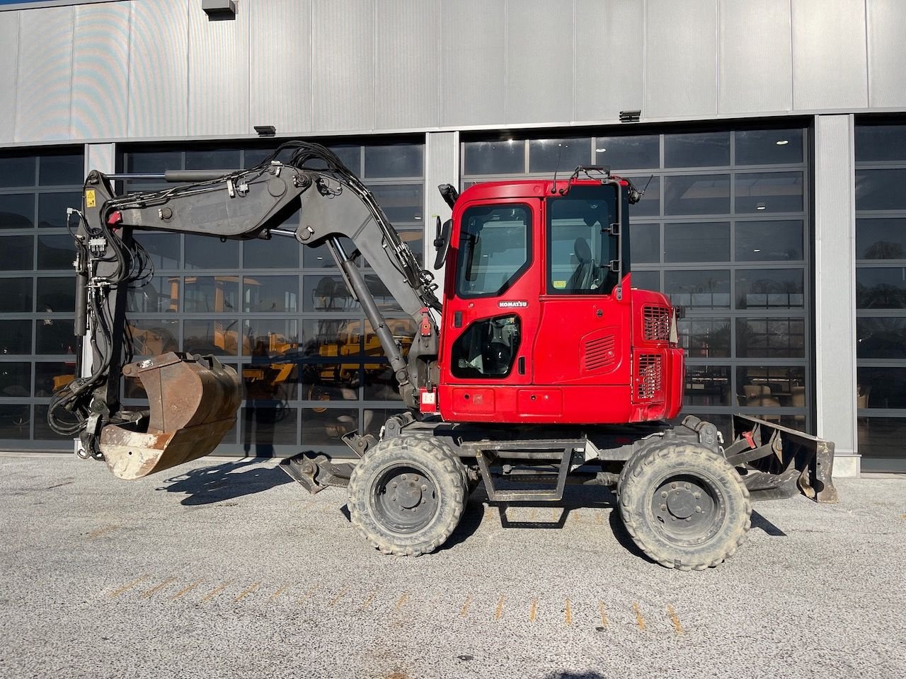 Mobilbagger des Typs Komatsu PW98MR-8, Gebrauchtmaschine in Holten (Bild 10)