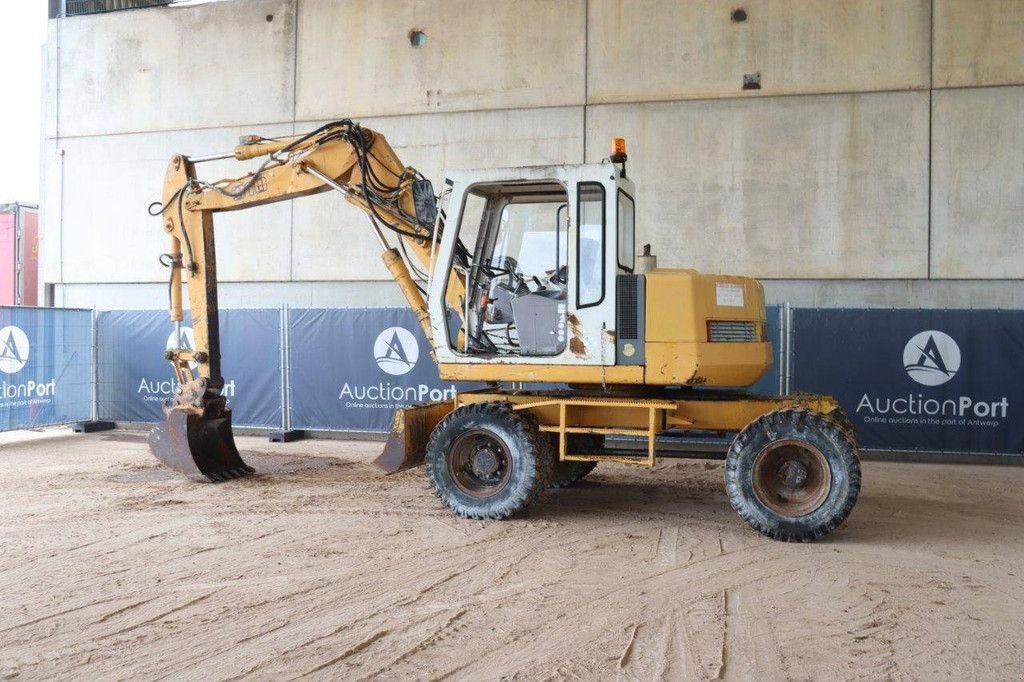 Mobilbagger du type Liebherr A 310, Gebrauchtmaschine en Antwerpen (Photo 3)