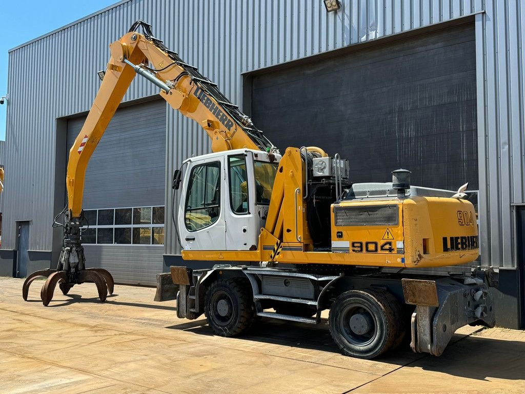 Mobilbagger of the type Liebherr A 904 C Litronic - Material Handler, Gebrauchtmaschine in Velddriel (Picture 10)