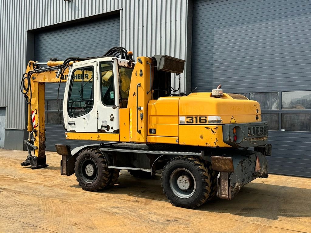 Mobilbagger des Typs Liebherr A316 Litronic, Gebrauchtmaschine in Velddriel (Bild 4)