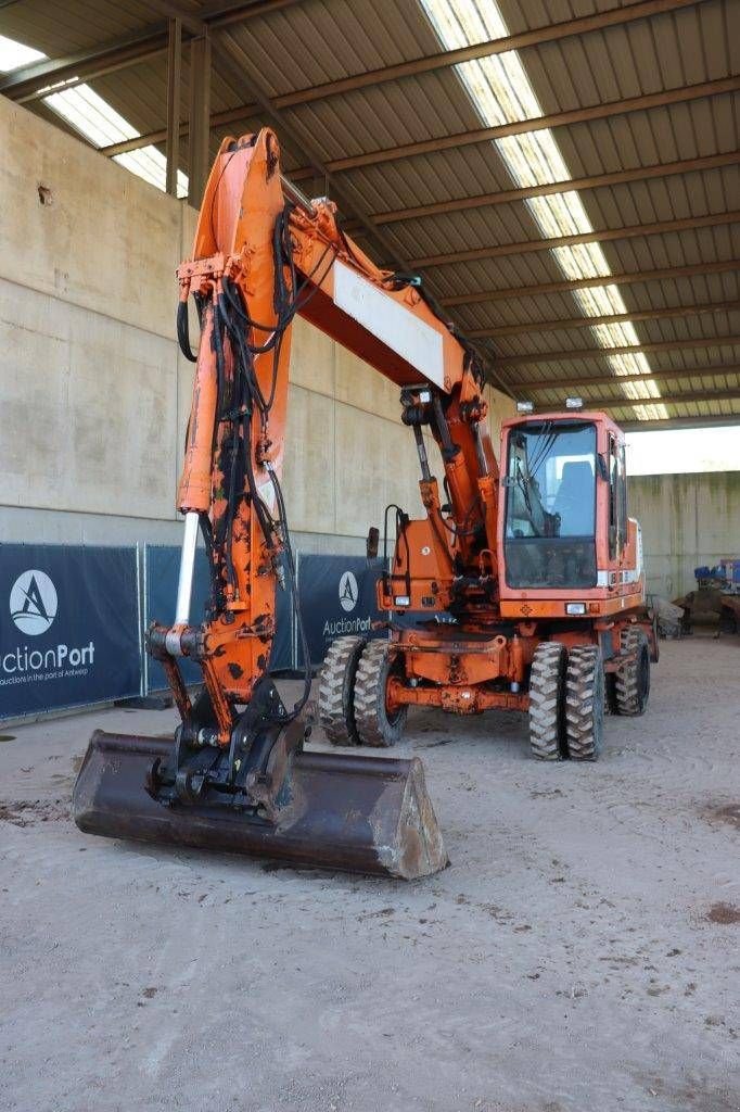 Mobilbagger van het type Liebherr A316, Gebrauchtmaschine in Antwerpen (Foto 10)