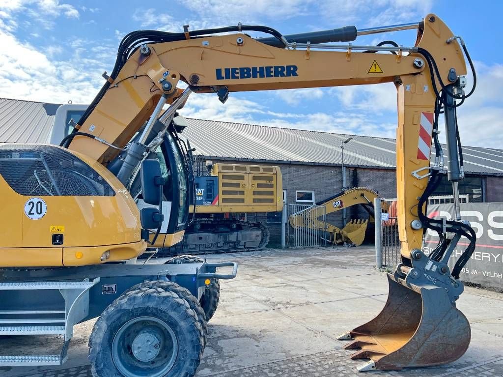 Mobilbagger от тип Liebherr A914 Compact Litronic - Likufix / Only 3012 HOURS!, Gebrauchtmaschine в Veldhoven (Снимка 11)