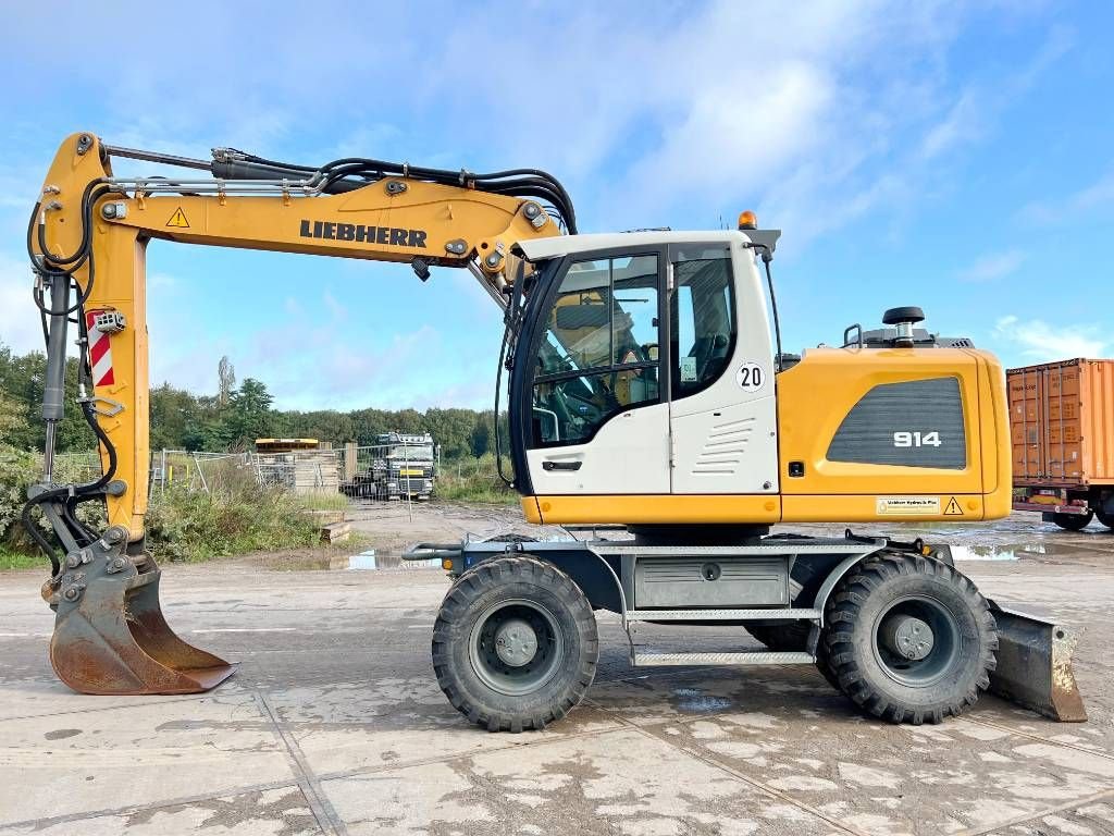 Mobilbagger van het type Liebherr A914 Litronic - Likufix / Only 2956 HOURS!, Gebrauchtmaschine in Veldhoven (Foto 2)