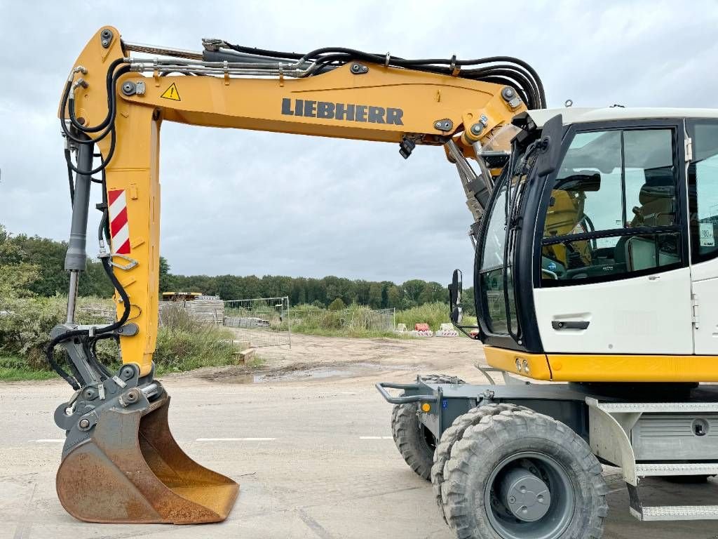 Mobilbagger van het type Liebherr A916 Litronic - Likufix / German Machine, Gebrauchtmaschine in Veldhoven (Foto 10)