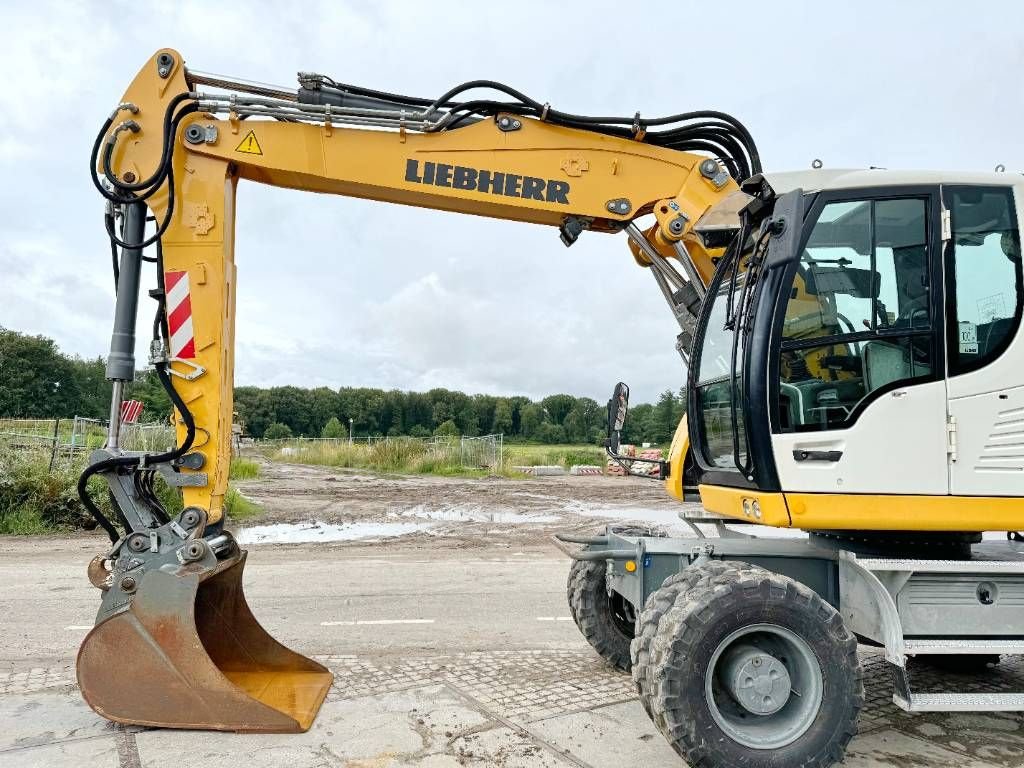 Mobilbagger of the type Liebherr A918 Compact Litronic - German Machine, Gebrauchtmaschine in Veldhoven (Picture 10)