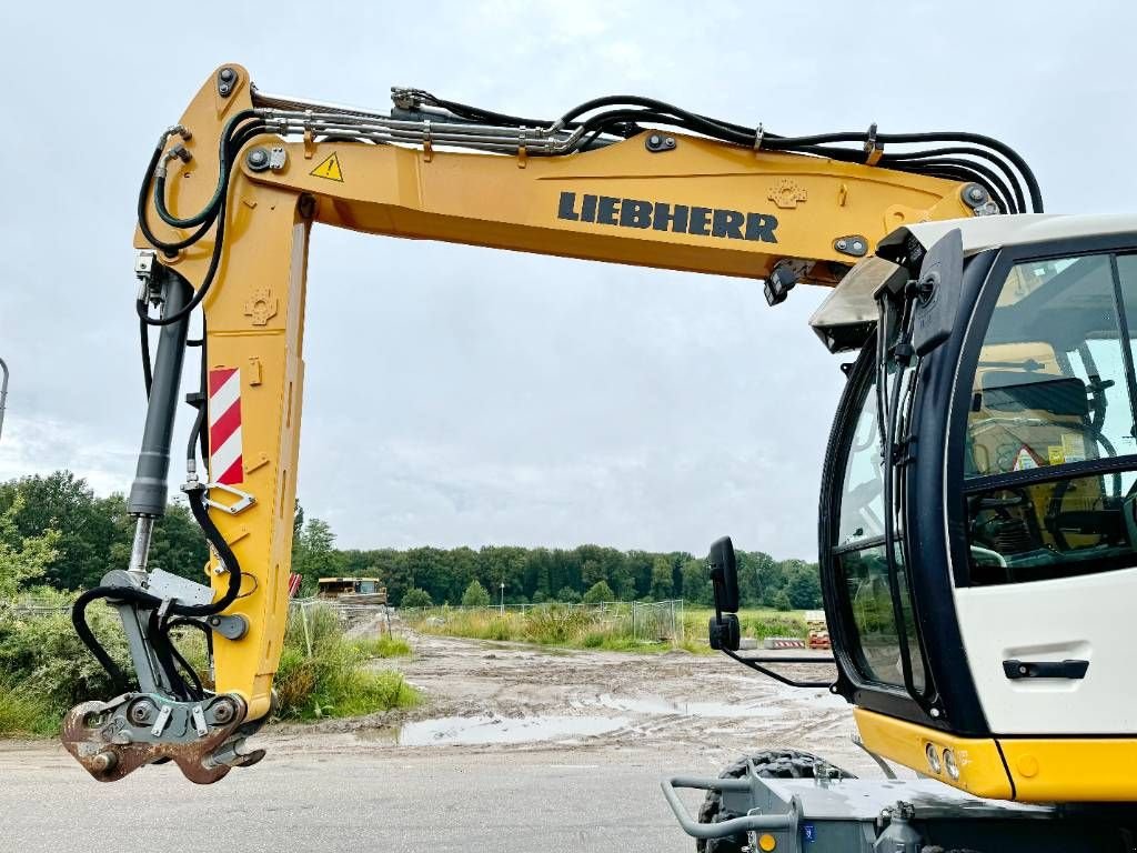 Mobilbagger van het type Liebherr A918 EW Litronic -3588HR - Likufix, Gebrauchtmaschine in Veldhoven (Foto 10)