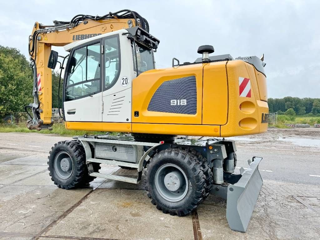 Mobilbagger van het type Liebherr A918 EW Litronic -3588HR - Likufix, Gebrauchtmaschine in Veldhoven (Foto 3)