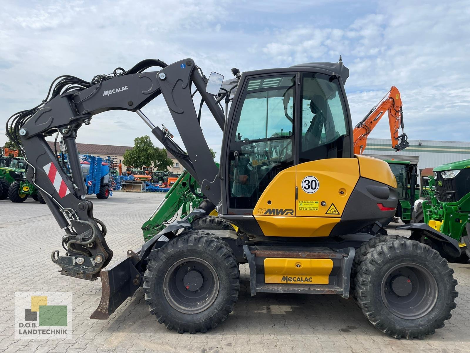 Mobilbagger Türe ait Mecalac 11MWR, Gebrauchtmaschine içinde Regensburg (resim 2)