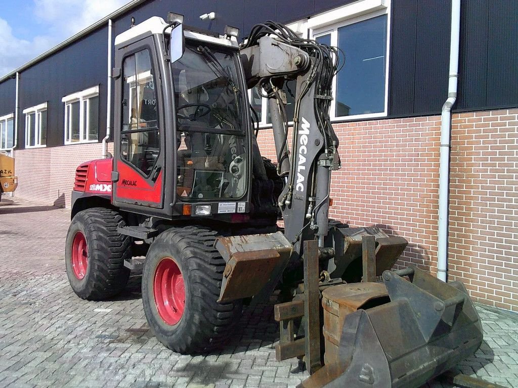 Mobilbagger del tipo Mecalac 12MXT, Gebrauchtmaschine en Barneveld (Imagen 4)