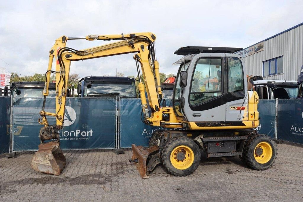 Mobilbagger del tipo New Holland MH 2.6, Gebrauchtmaschine en Antwerpen (Imagen 1)