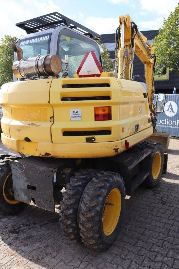 Mobilbagger van het type New Holland MH 2.6, Gebrauchtmaschine in Antwerpen (Foto 5)