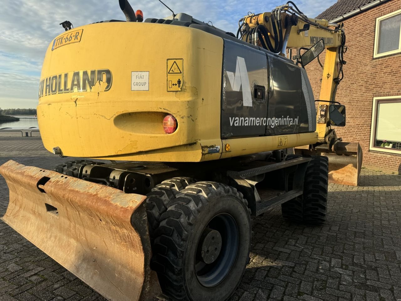 Mobilbagger a típus New Holland MH plus, Gebrauchtmaschine ekkor: Hardinxveld giessendam (Kép 3)