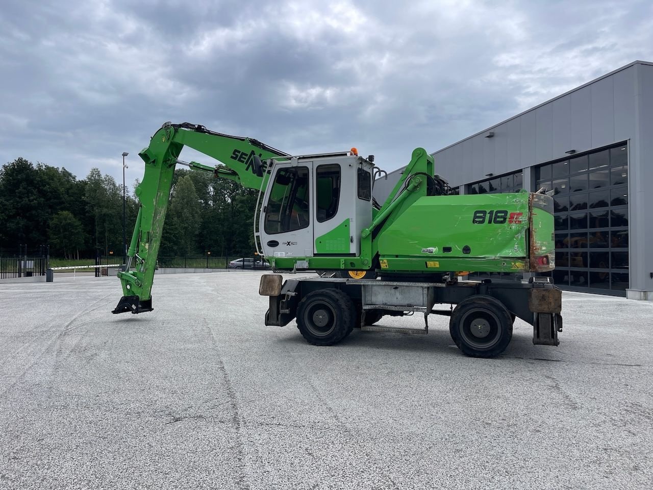 Mobilbagger van het type Sennebogen 818E, Gebrauchtmaschine in Holten (Foto 2)